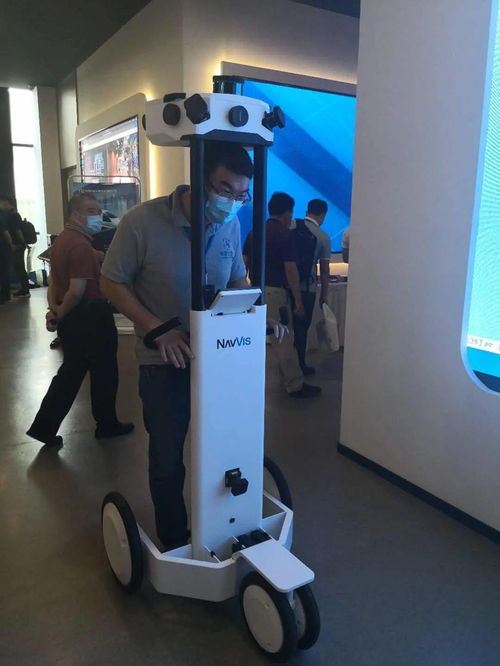 北斗在天邊，服務(wù)在身邊——鄭州首屆北斗產(chǎn)業(yè)成果展見(jiàn)證50余家企業(yè)創(chuàng)新力量與科技中介服務(wù)賦能